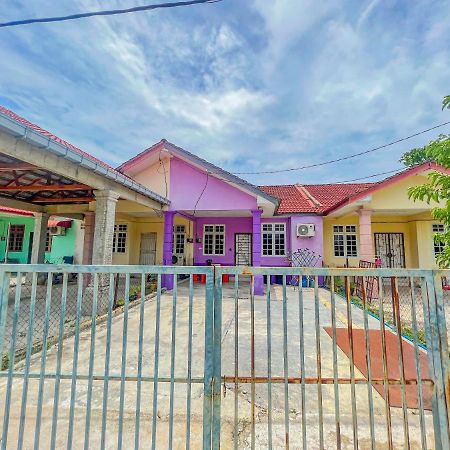 Nail Homestay Kuala Besut Екстер'єр фото