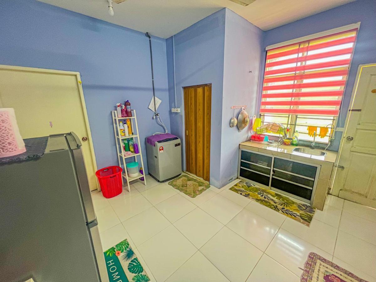 Nail Homestay Kuala Besut Екстер'єр фото